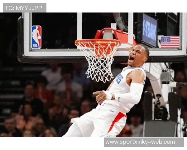 全队齐发力太阳11人均有得分表现7人上双展现强大火力