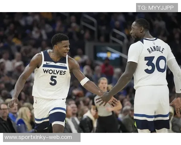 森林狼半场狂胜爵士34分华子与兰德尔仅差一分争夺得分王